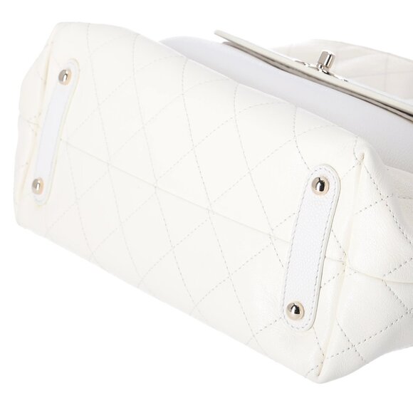 CHANEL CC Quilted Front Pocket Tote Bag Cream Leather - Picture 10 of 11